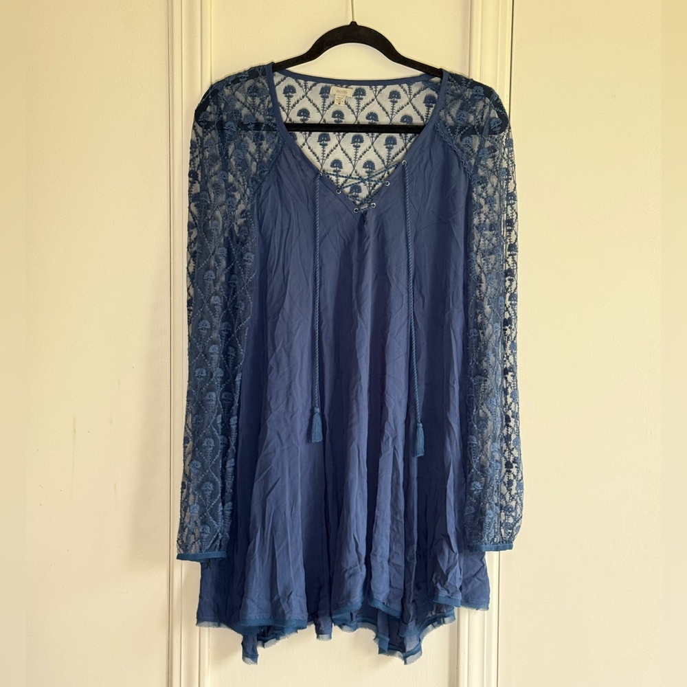 Ecote Navy Lace Long Sleeve Dress